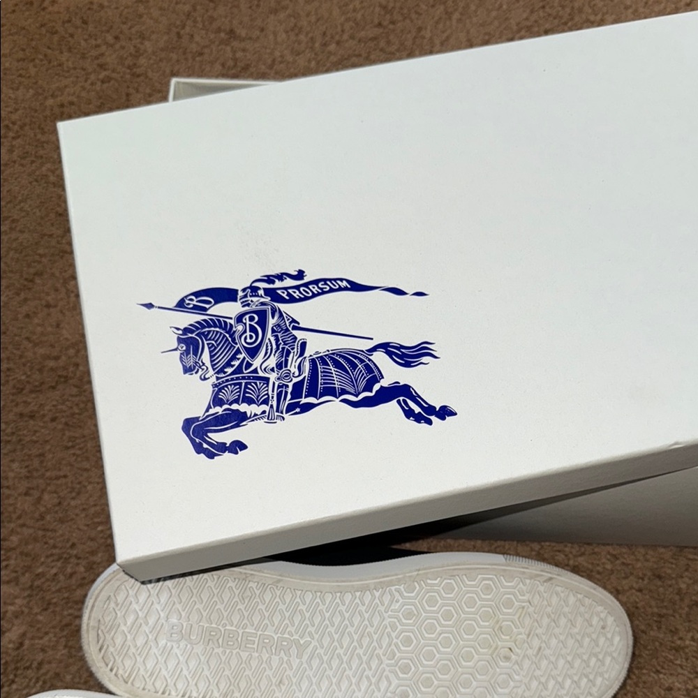 EUC Burberry Women’s 8.5 Stylish Green and Purple Sneakers Check - Picture 8 of 10